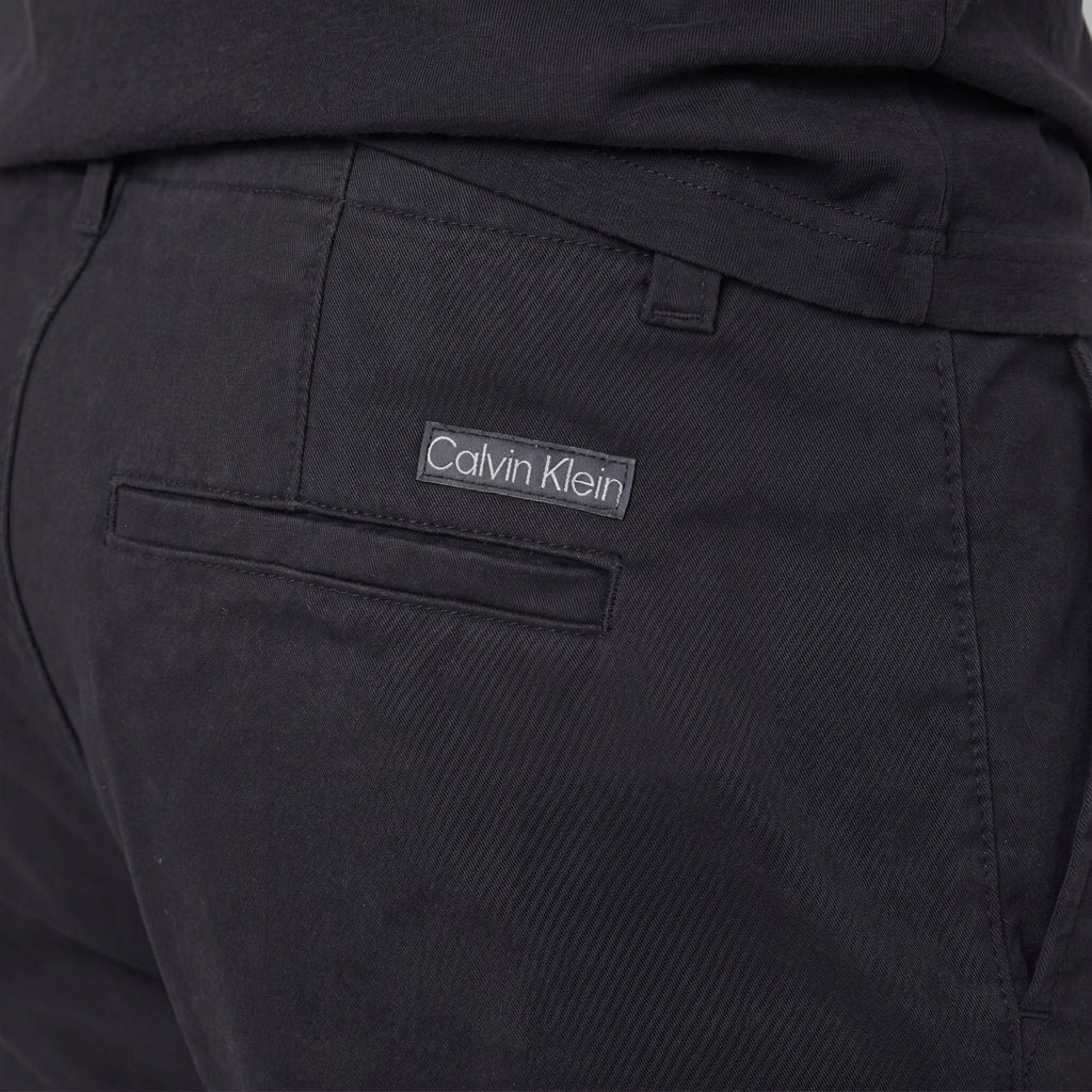 CALVIN KLEIN JEANS