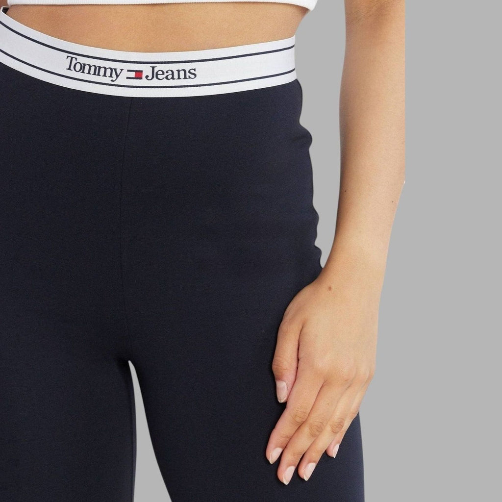 TOMMY HILFIGER JEANS