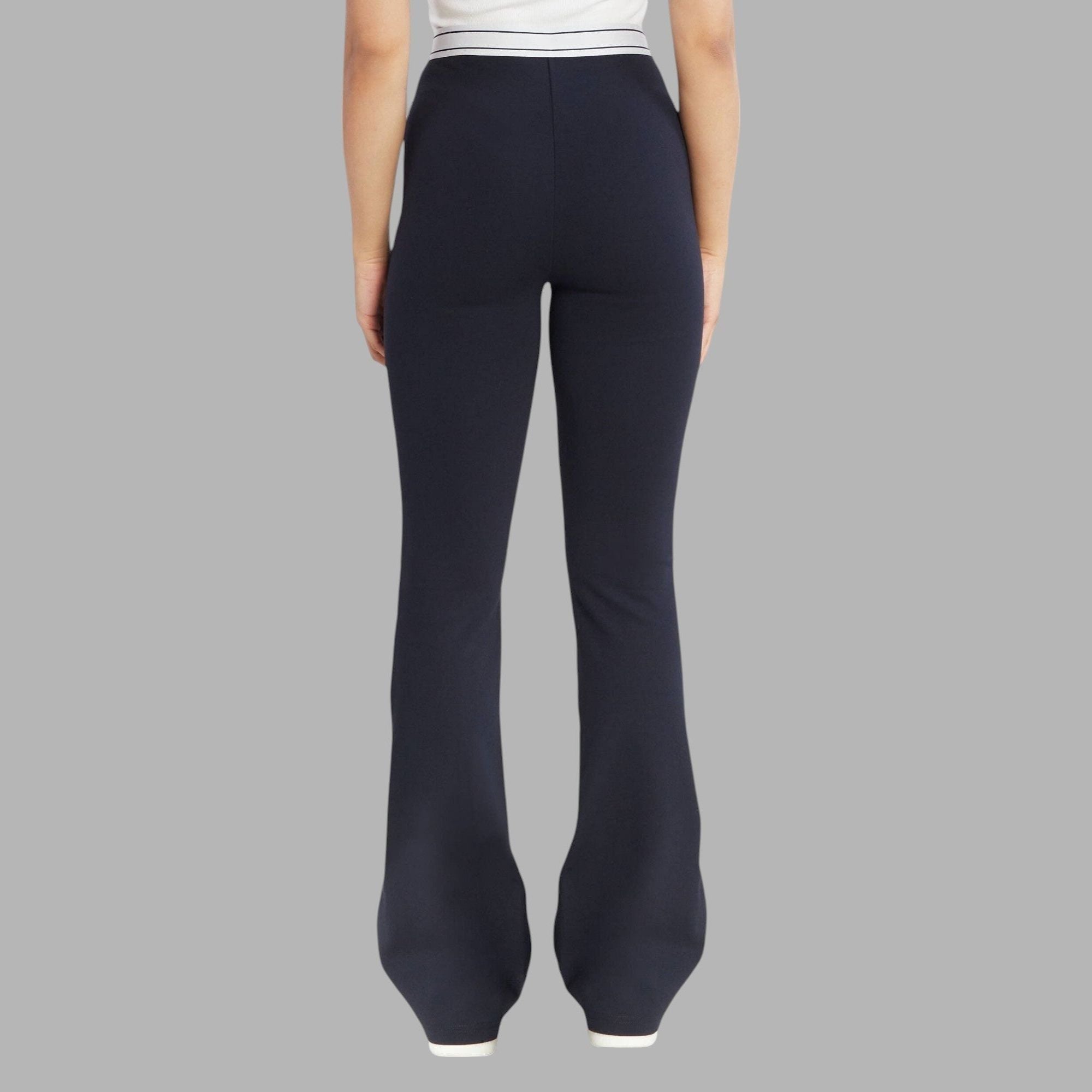 TOMMY HILFIGER JEANS